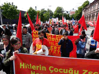 Demo gegen Rassismus zum 20. Jahrestag in Solingen